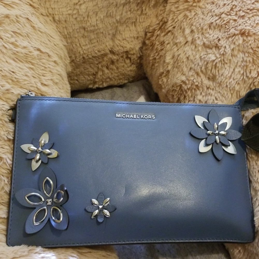 Michael Kors Daniela XL Wristlet
